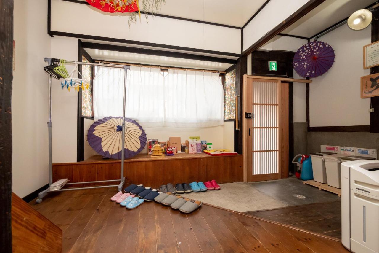 Guesthouse Oneworld Shijo四条京町屋 เกียวโต ภายนอก รูปภาพ