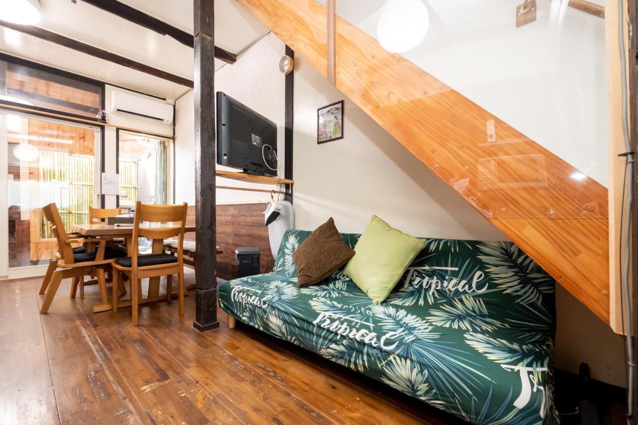 Guesthouse Oneworld Shijo四条京町屋 เกียวโต ภายนอก รูปภาพ